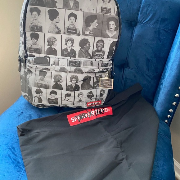 Sprayground backpack - Picture 2 of 12